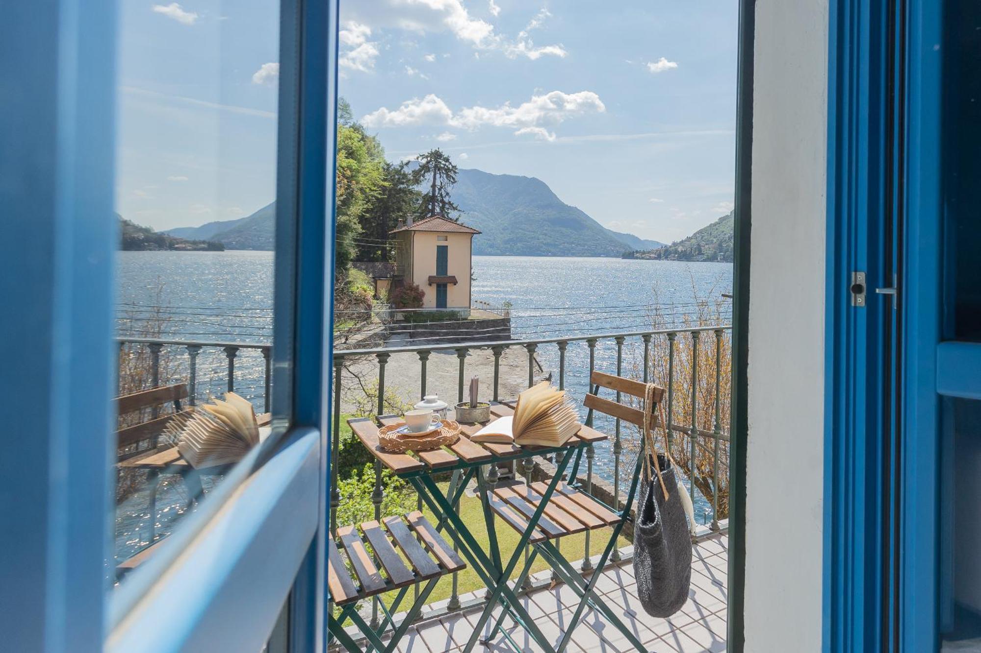 Deriva Apartment On Careno'S Beach By Rent All Como Nesso Exterior photo